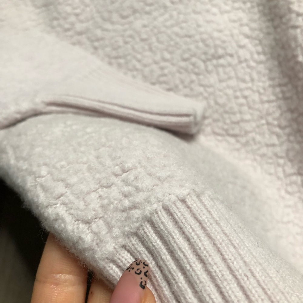 Aritzia nara fleece sweater - Picture 3 of 4